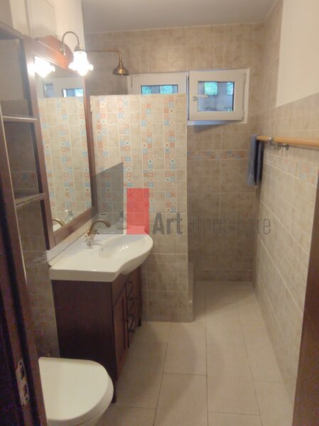 Brancoveanu, Covasna vanzare apartament 3 camere 2 bai cu centrala