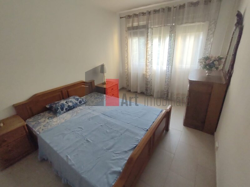 Brancoveanu, Covasna vanzare apartament 3 camere 2 bai cu centrala