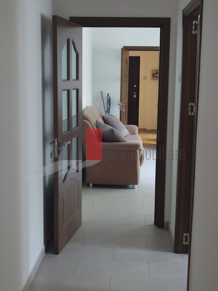 Brancoveanu, Covasna vanzare apartament 3 camere 2 bai cu centrala